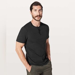 Lululemon 5 Year Basic Henley - Black - Large